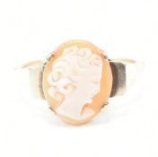 VINTAGE 9CT GOLD & CAMEO RING