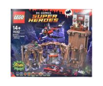 LEGO SET - DC SUPER HEROES - 76052 - BATMAN CLASSIC TV SERIES BATCAVE