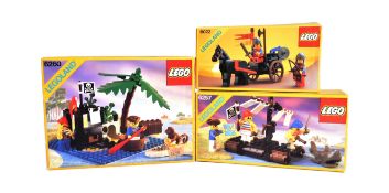 LEGO SETS - COLLECTION OF THREE LEGOLAND SETS