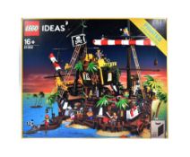 LEGO SET - IDEAS - 21322 - PIRATES OF BARRACUDA BAY