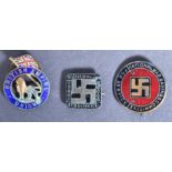 NATIONAL SAVINGS MOVEMENT - X3 ASSORTED BADGES