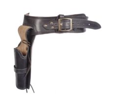 VINTAGE LEATHER GUN BELT HOLSTER