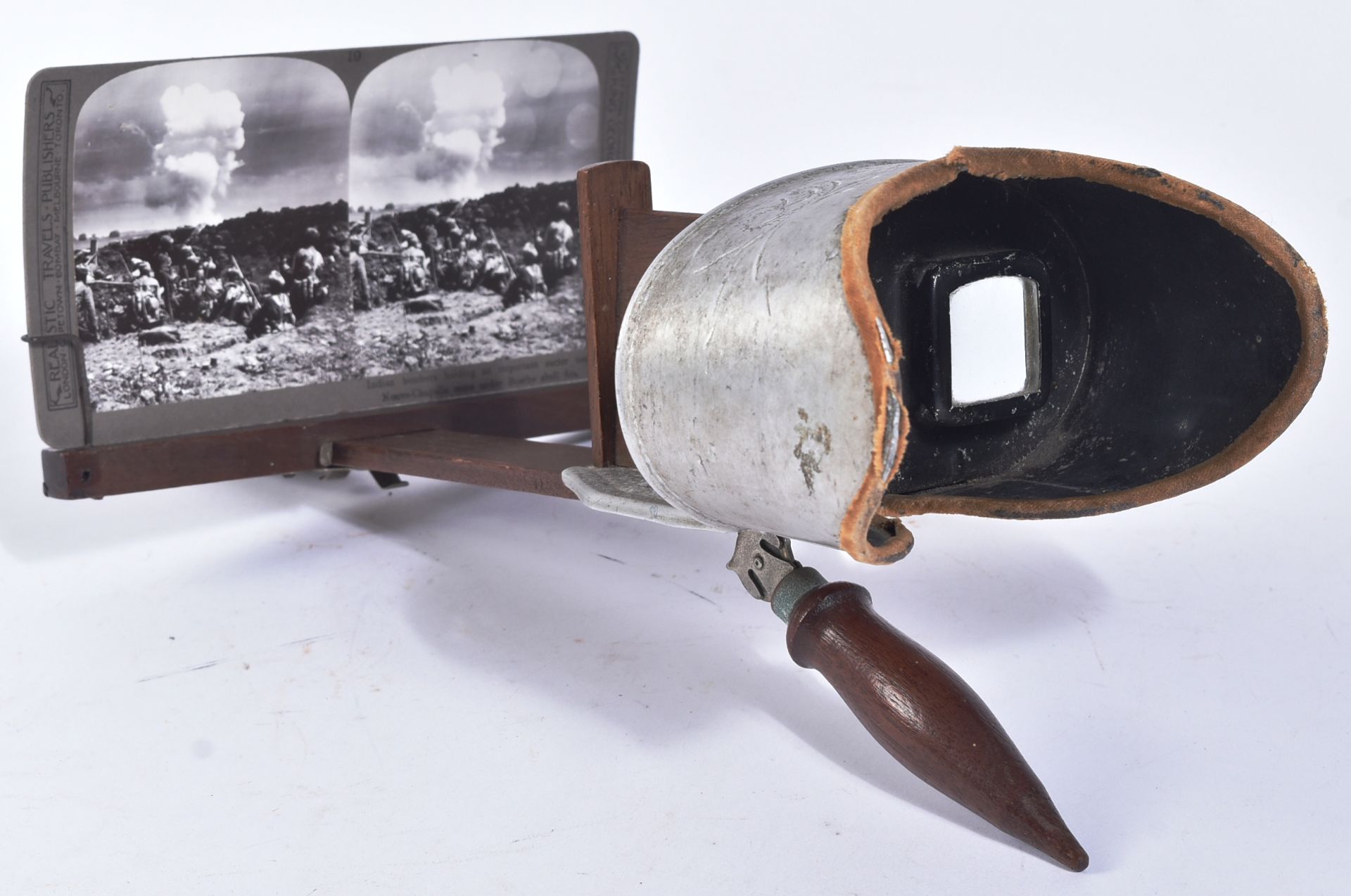 STEREOSCOPE - EARLY 20TH CENTURY STEREOSCOPIC WW1 VIEWER - Image 2 of 5
