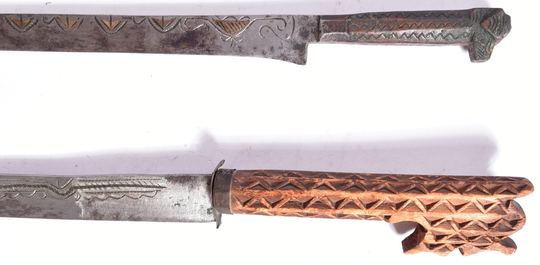 COLLECTION OF ASSORTED ETHNIC DAGGERS - Image 4 of 5
