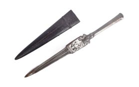 19TH CENTURY INDIAN SPEAR HEAD