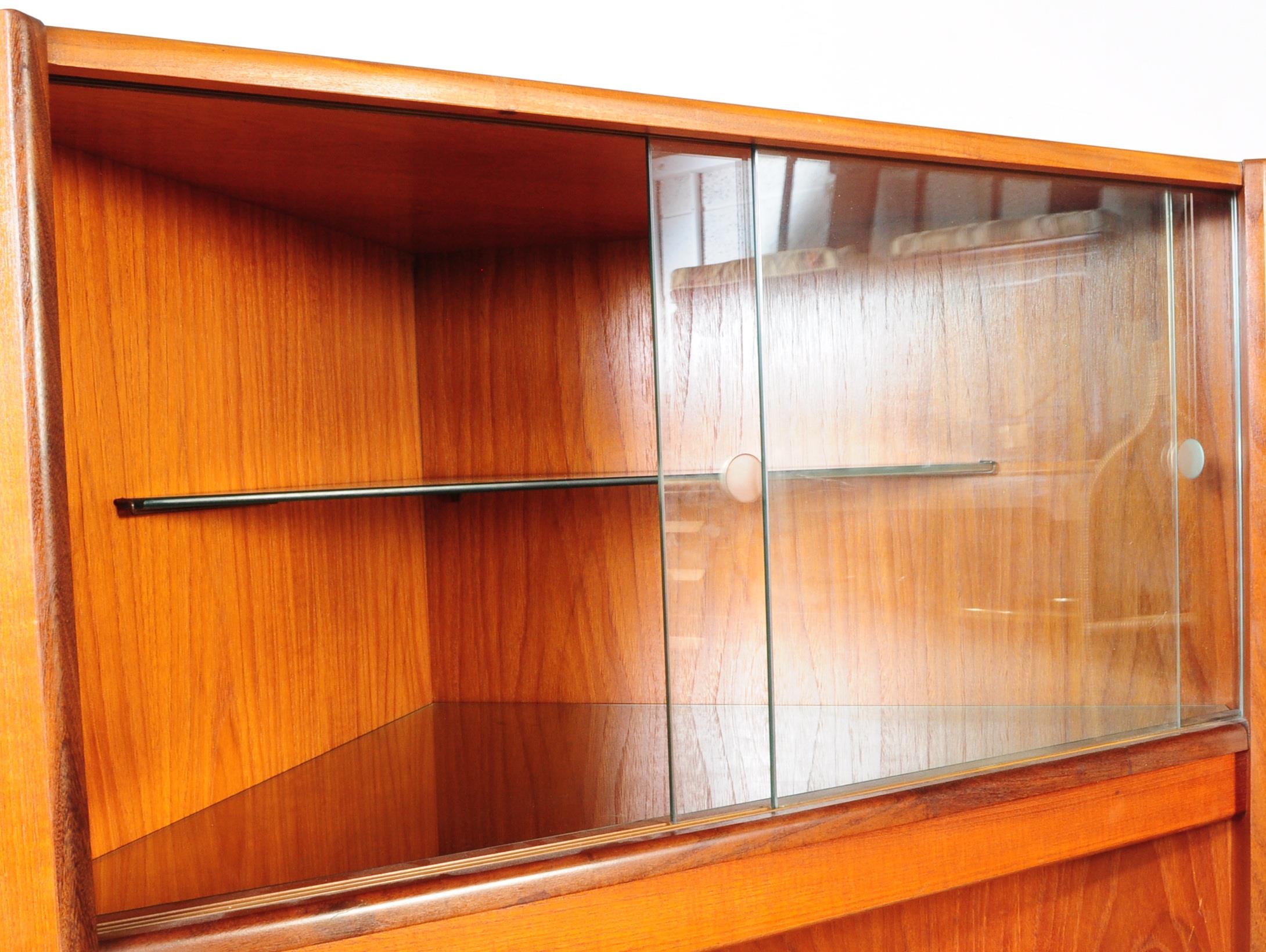 BRITISH MODERN DESIGN - MID CENTURY TEAK BOOKCASE - Image 6 of 14