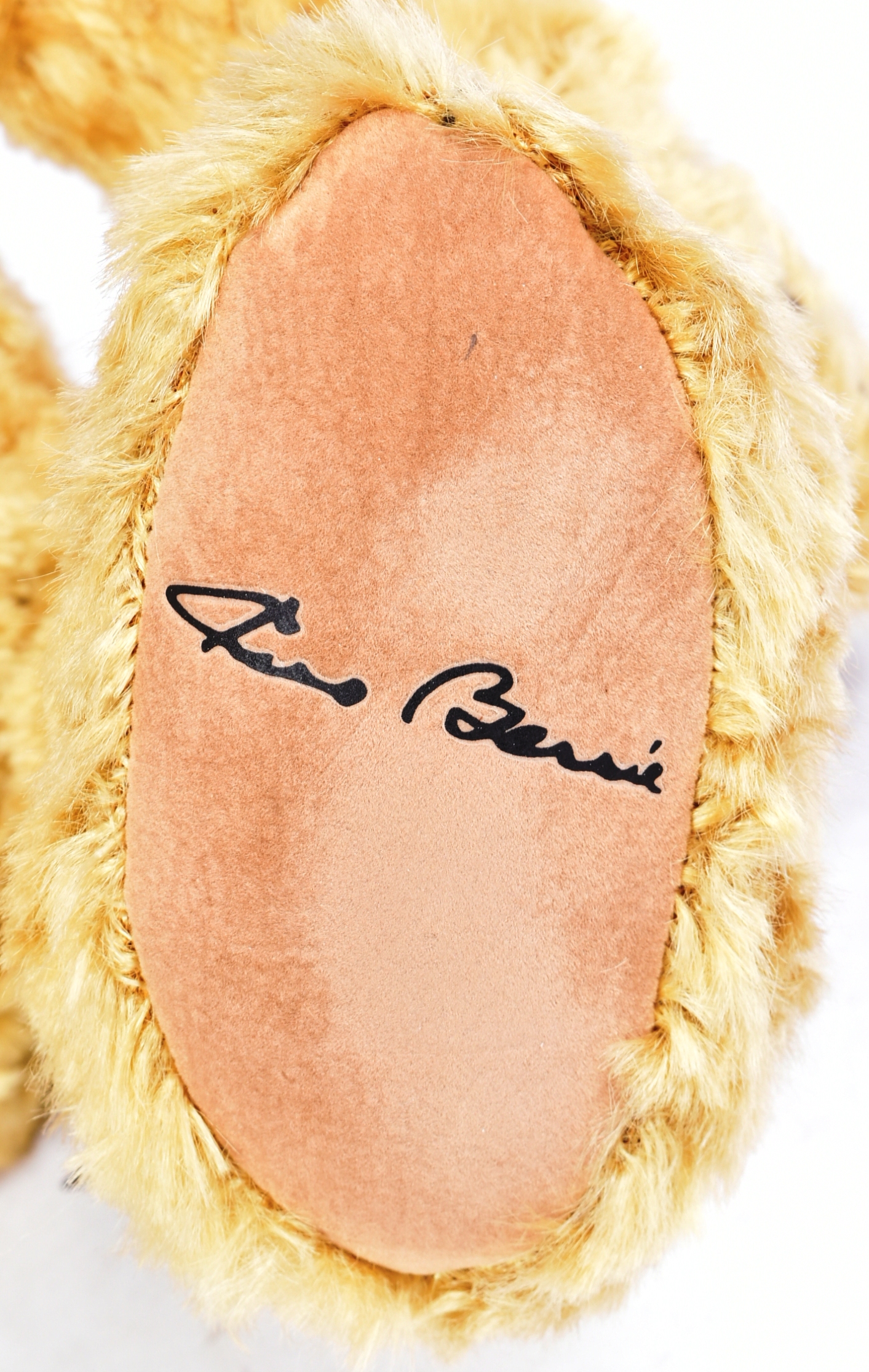 RUSS BERRIE - LIMITED EDITION RUSS BERRIE TEDDY BEAR ' DORCHESTER ' - Image 5 of 6