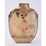 19TH CENTURY CHINESE OVOID AGATE & BRASS MOUNT SNUFF BOTTLE