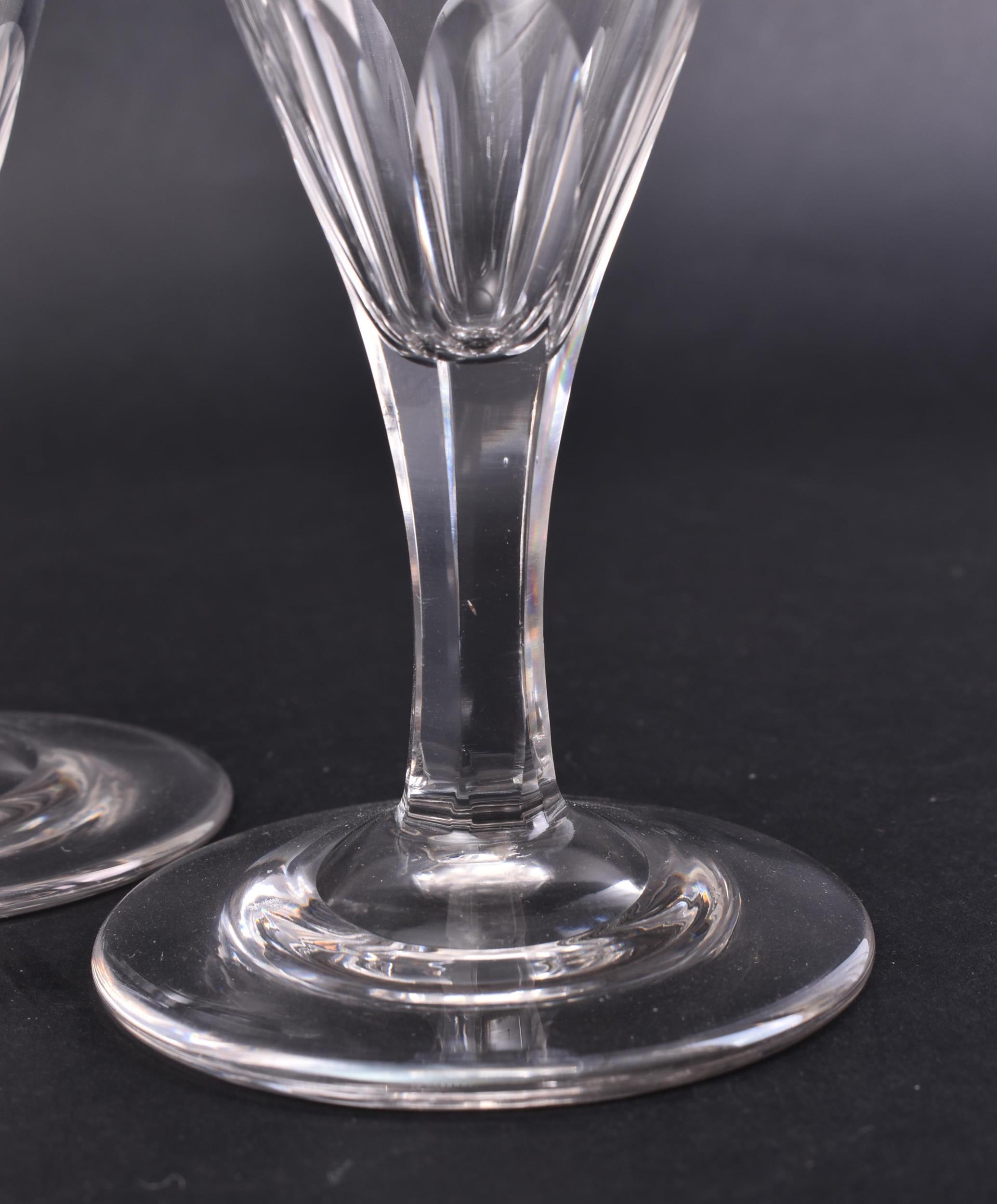 SET OF 8 18TH CENTURY GEORGE III FACET CUT STEM WINE GLASSES - Image 4 of 6