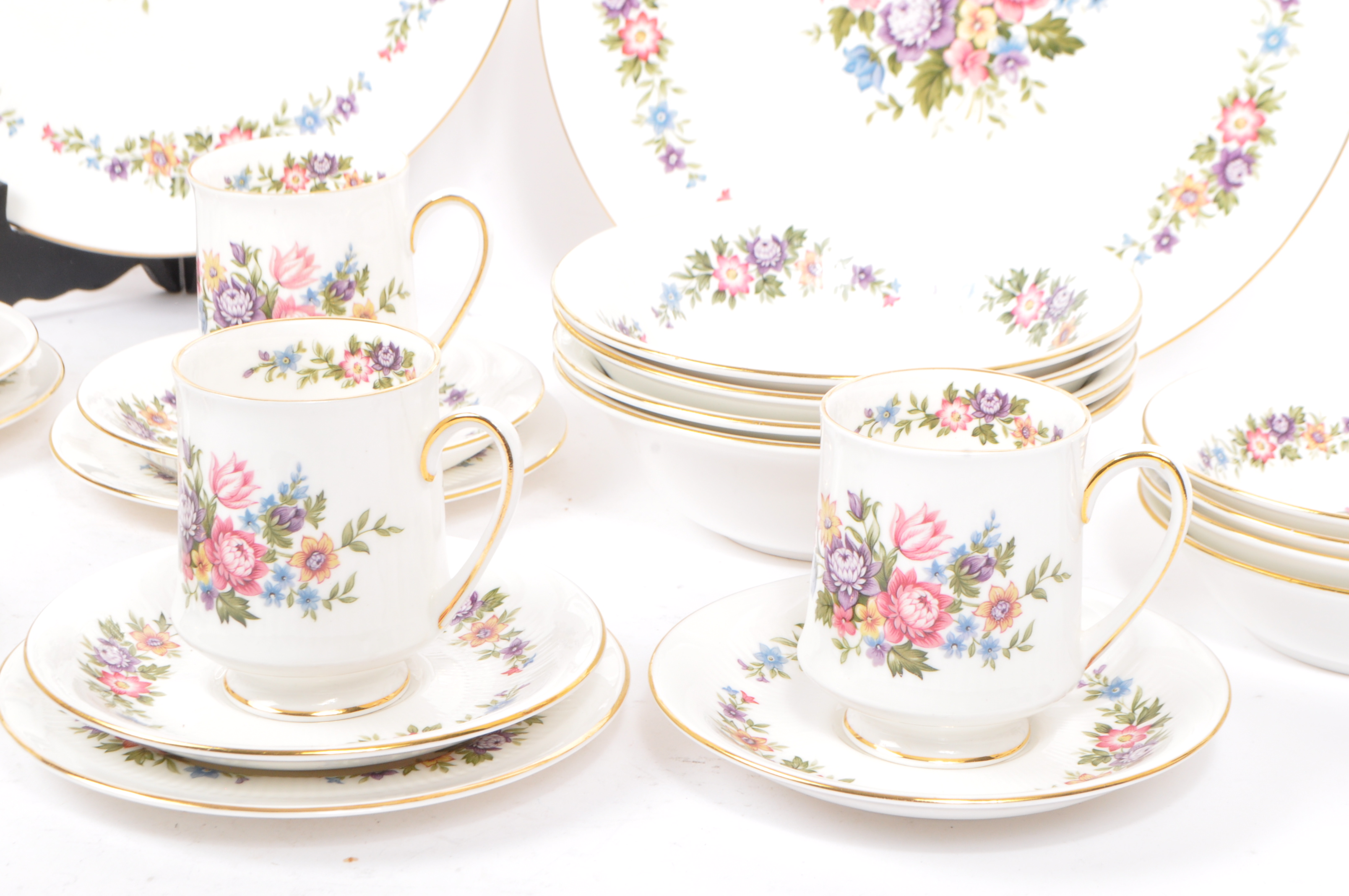 MID CENTURY LIVINIA PATTERN DINNER / TEA SERVICE BY PARAGON - Image 2 of 7