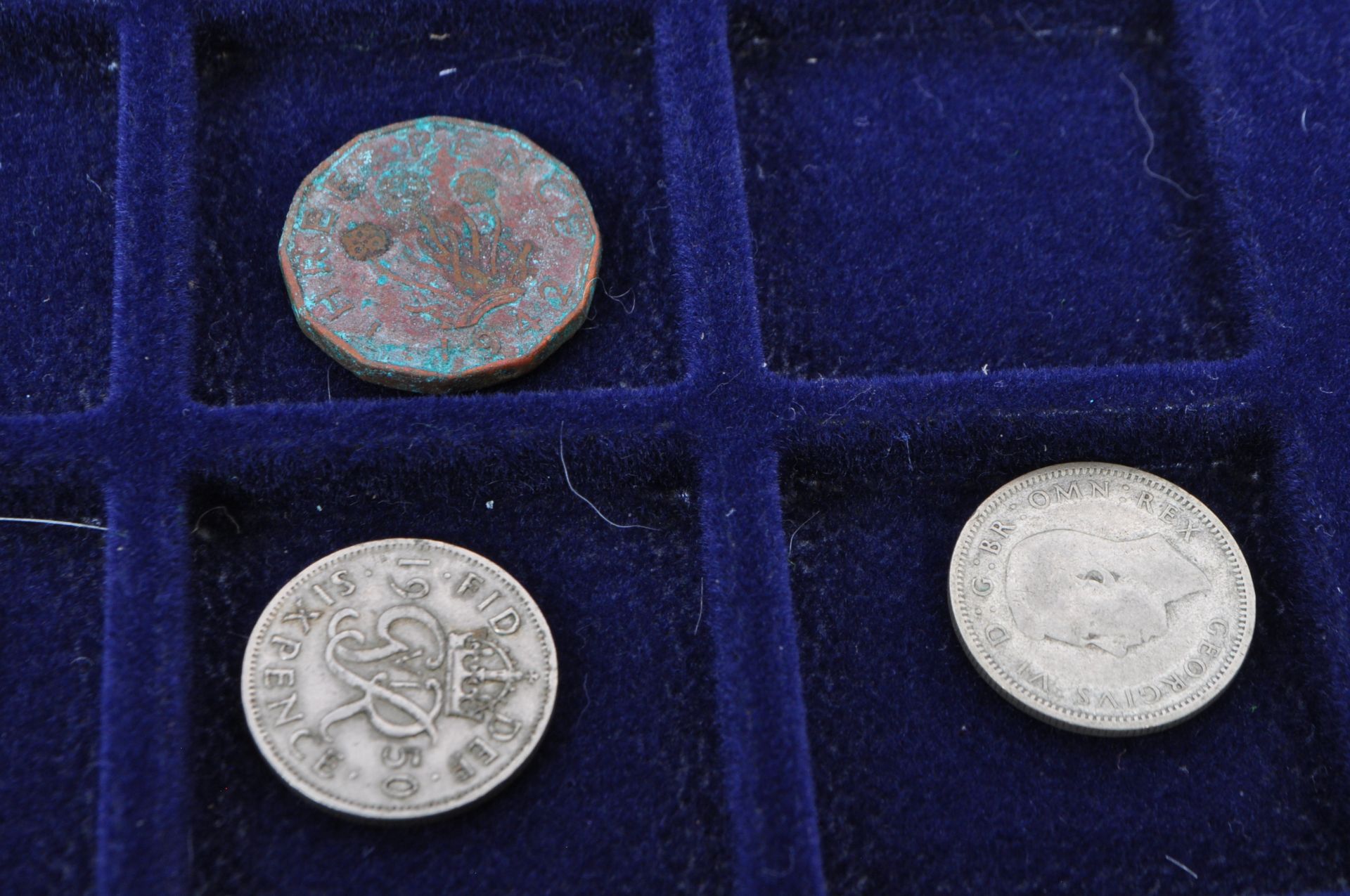 COLLECTION OF MID 20TH CENTURY UNCIRCULATED UK COINS - Image 7 of 8
