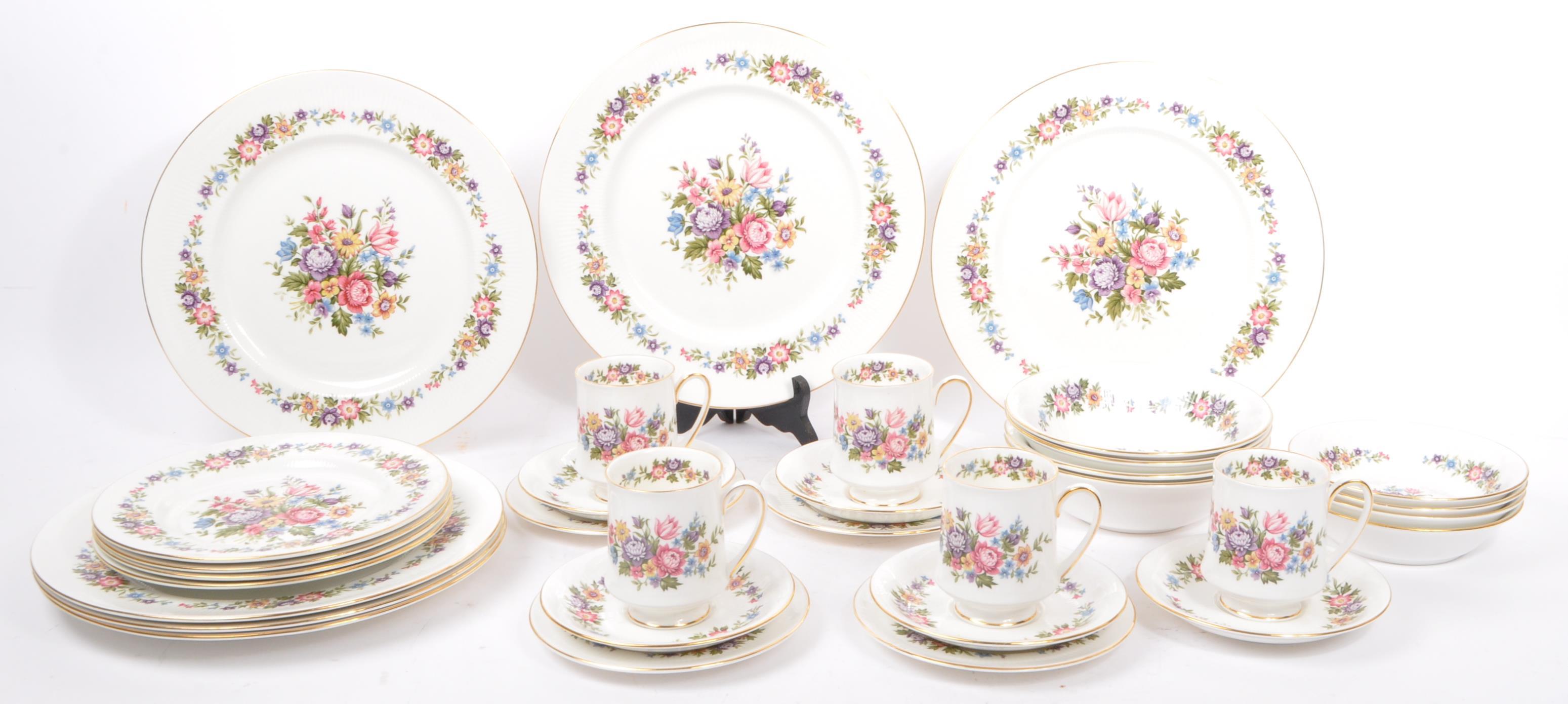 MID CENTURY LIVINIA PATTERN DINNER / TEA SERVICE BY PARAGON