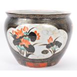 EARLY 20TH CENTURY CHINESE CERAMIC PLANTER