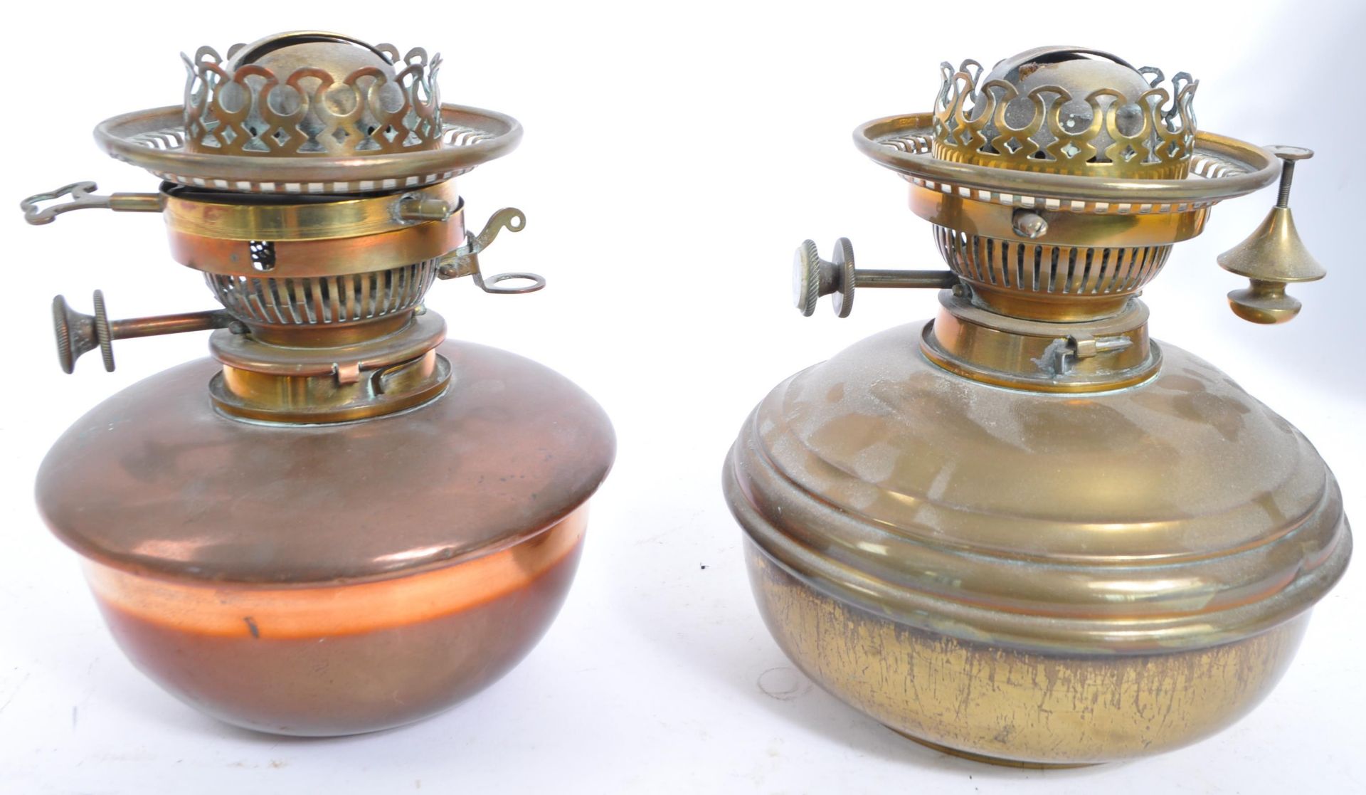 19TH CENTURY VICTORIAN COPPER & BRASS - SAMOVAR - OIL LAMP - Bild 7 aus 8