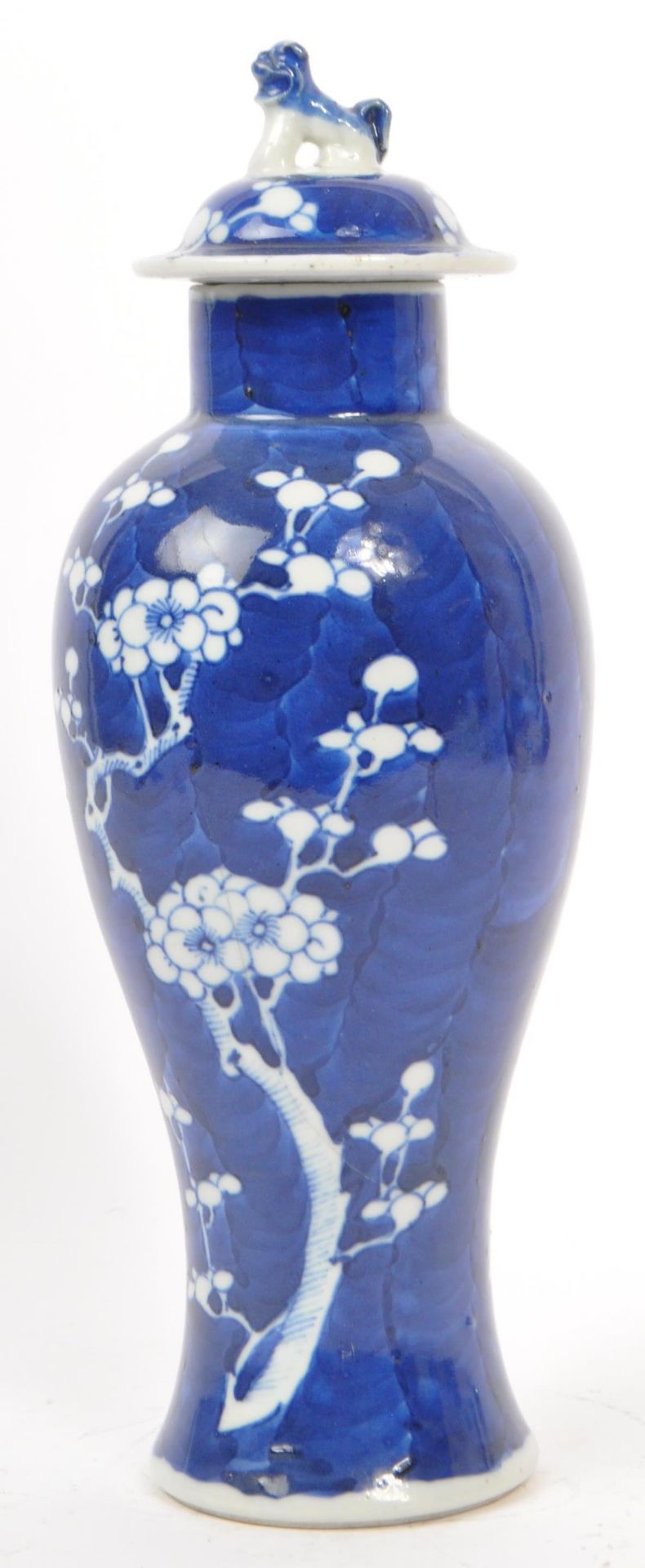 19TH CENTURY CHINESE PORCELAIN PRUNUS BALUSTER VASE