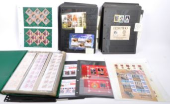 LARGE COLLECTION OF SHEETLETS NEVER HINGED UNFRANKED STAMPS