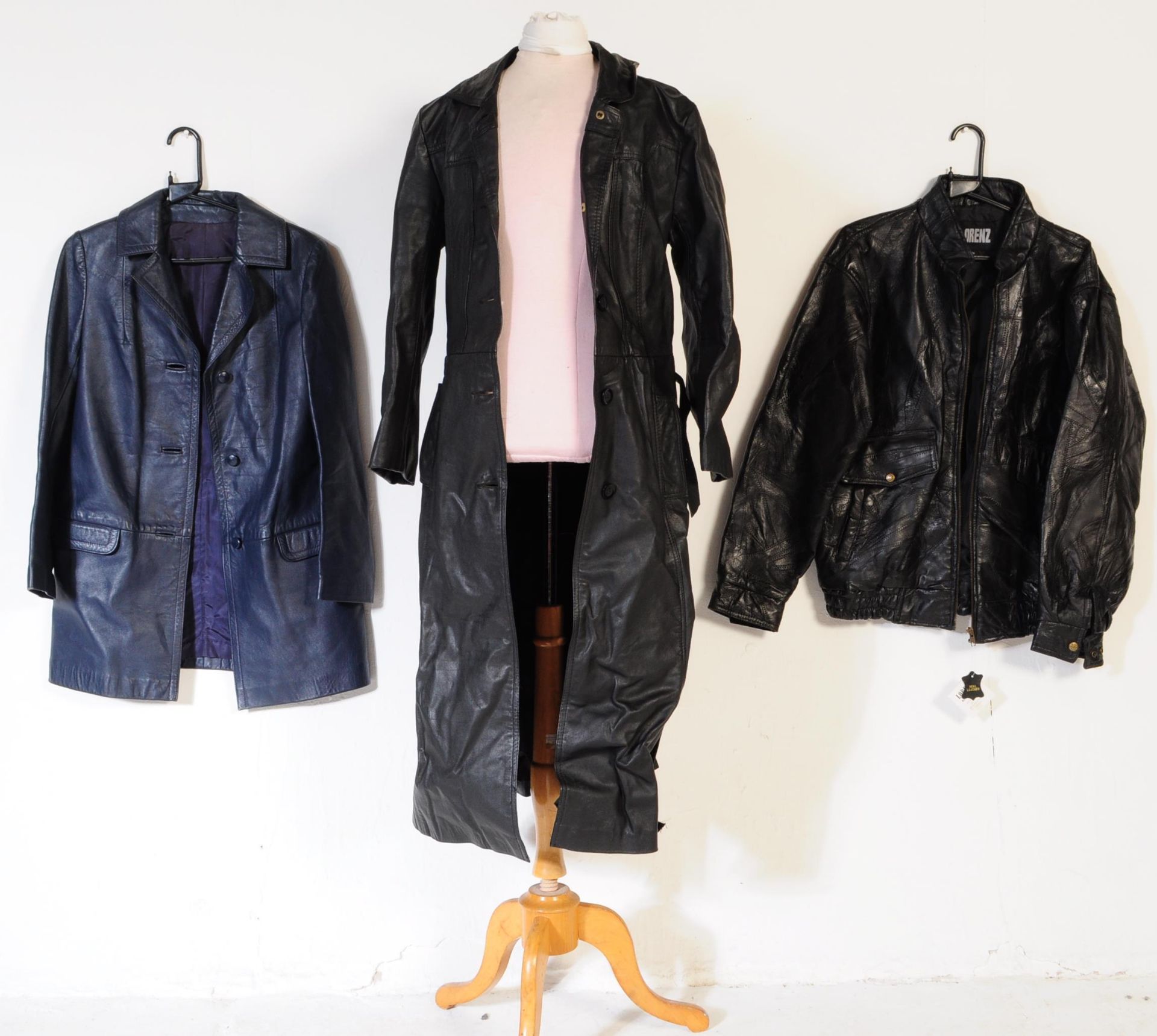 THREE VINTAGE MENS LEATHER COATS - JACKETS - BOMBER - TRENCH