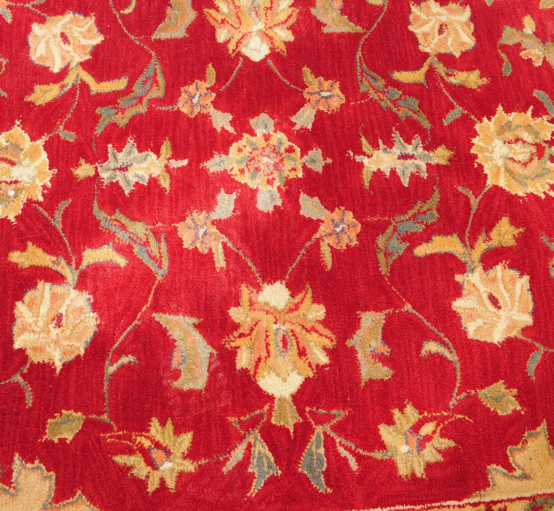 MID TO LATE 20TH CENTURY RECTANGULAR FLORAL RUG CARPET - Image 3 of 4