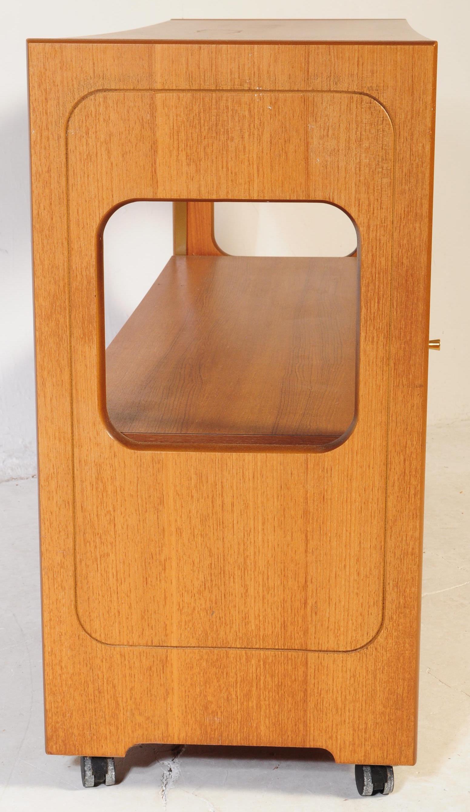 RETRO 1980'S METAMORPHIC TWO TIER REVOLVING DRINKS TROLLEY - Image 5 of 6