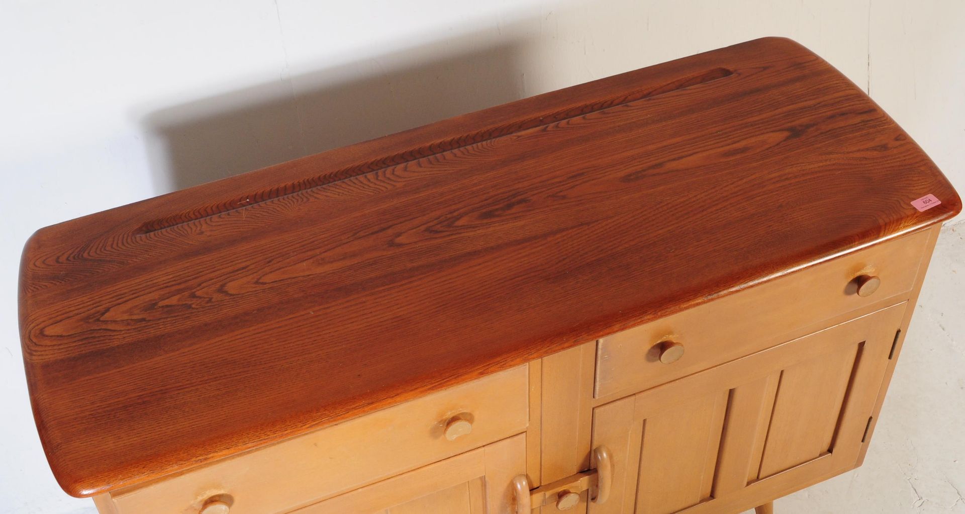 MID CENTURY 1950S ERCOL BLOND BEECH & ELM SIDEBOARD - Image 3 of 7