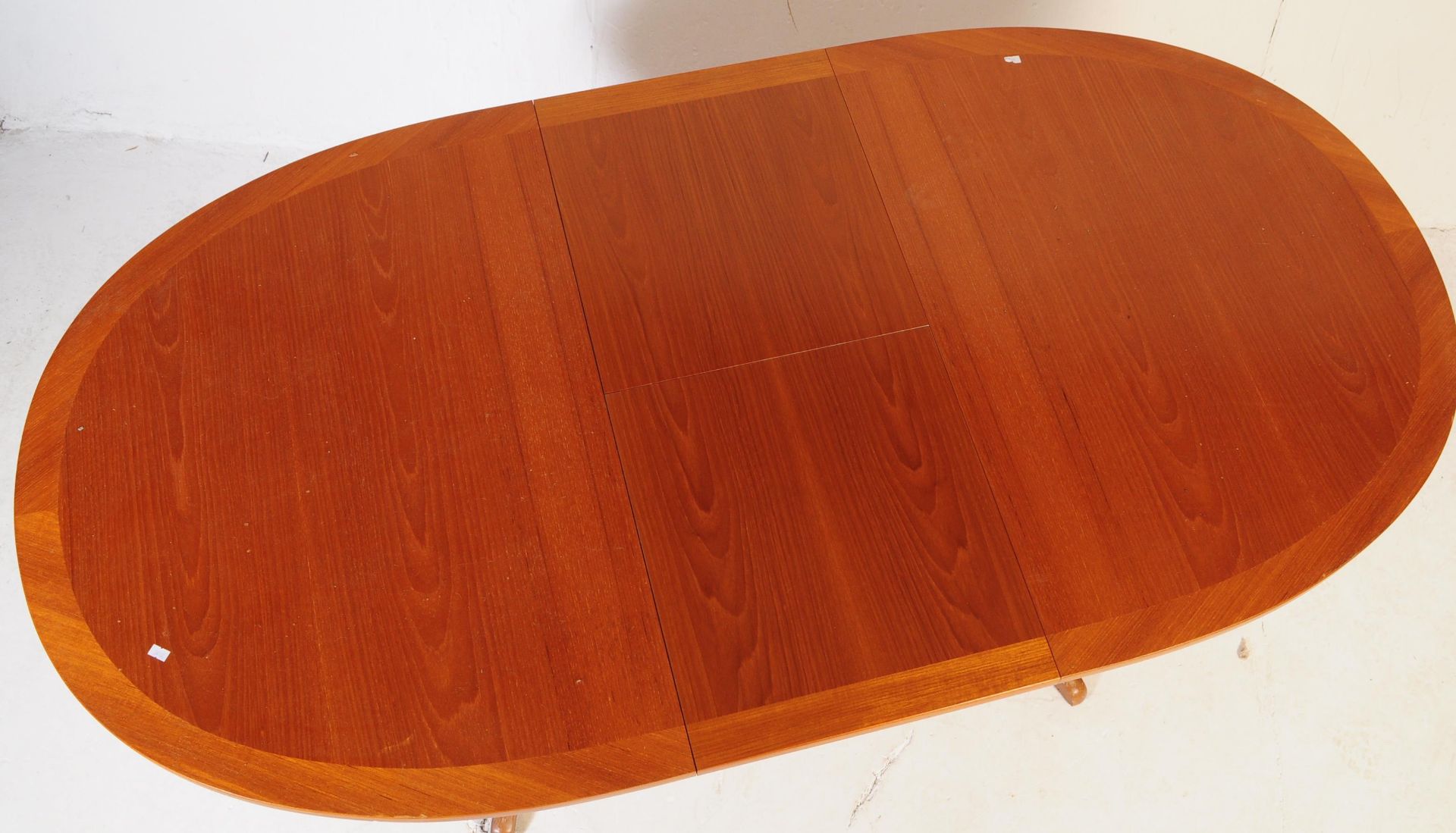 RETRO NATHAN FURNITURE DINING TABLE WITH DANISH STYLE CHAIRS - Image 4 of 7