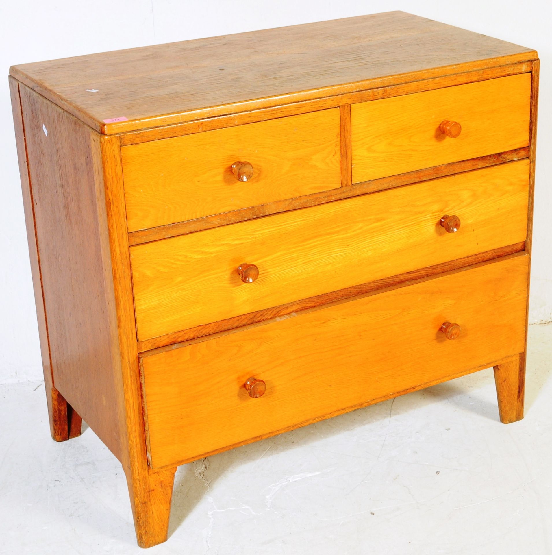 VINTAGE MID 20TH CENTURY MOD OAK CHEST OF DRAWERS - Image 2 of 6