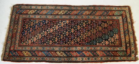 20TH CENTURY ANATOLIAN HAND WOVEN RUG