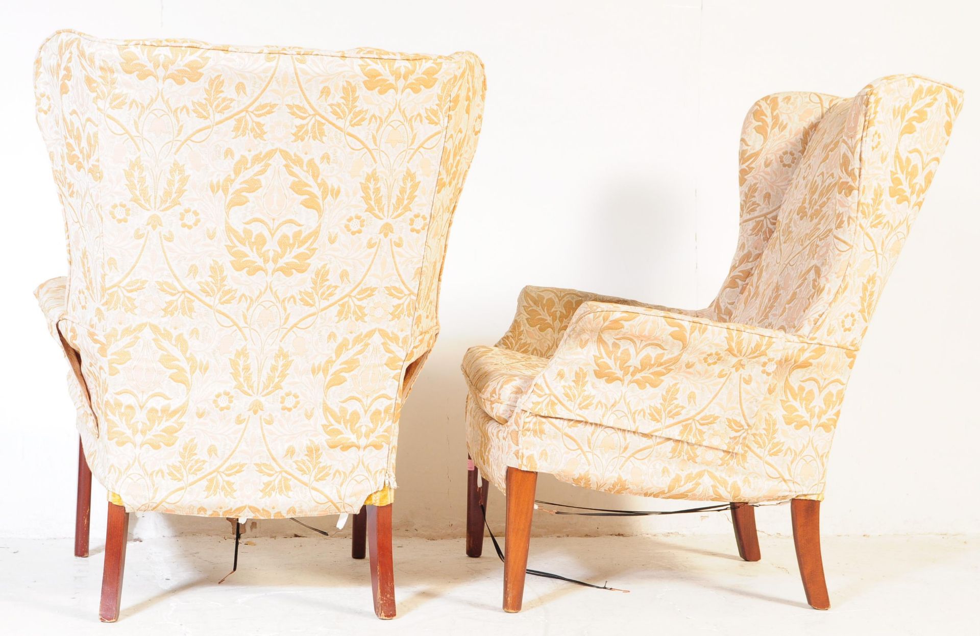 PAIR OF MID 20TH CENTURY PARKER KNOLL ARMCHAIRS - Image 3 of 5