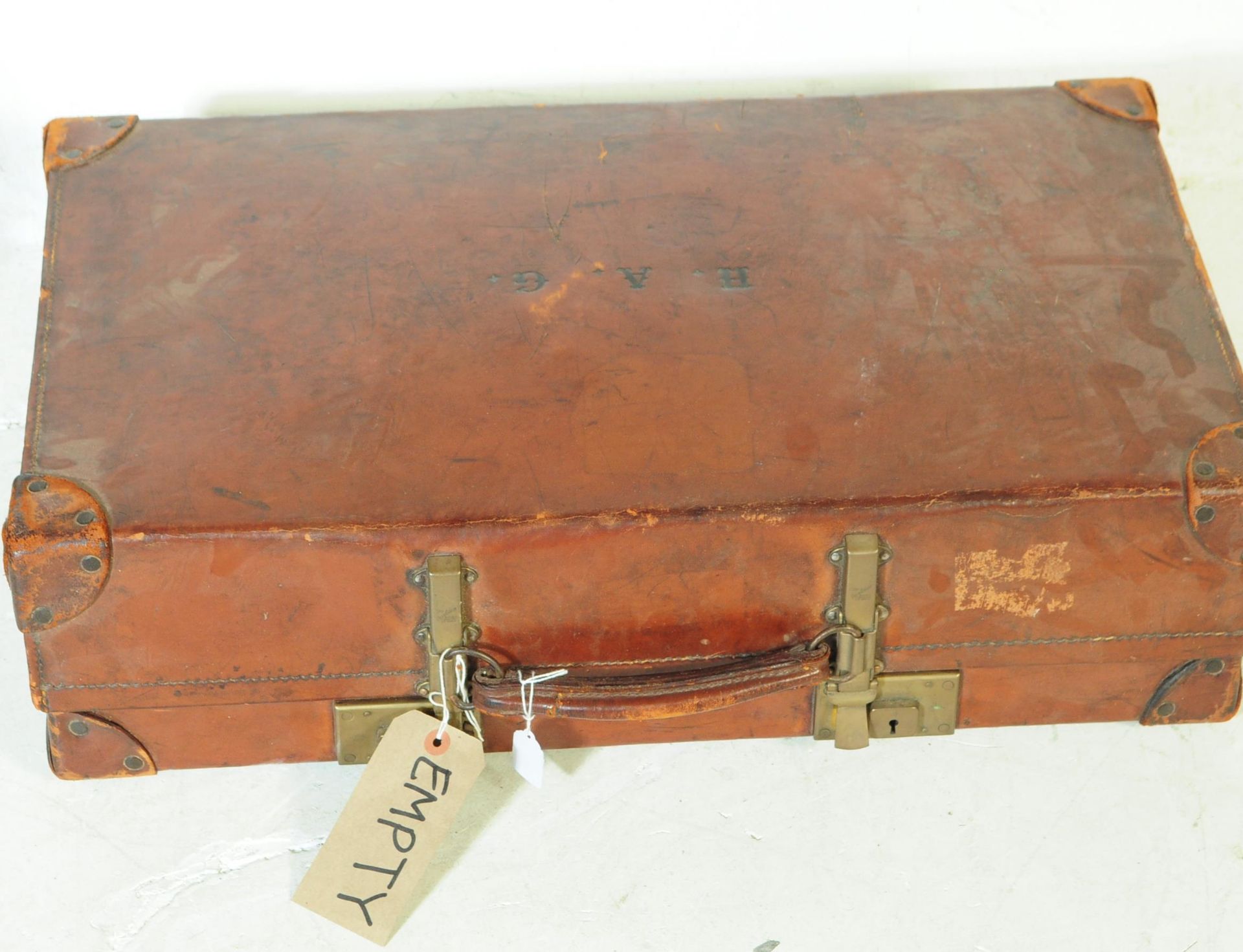 EDWARDIAN 1900S CANVAS DOMED CHEST & TWO SUITCASES - Image 6 of 12