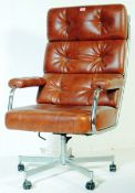 1970S TAN LEATHER & CHROME LOUNGE SWIVEL CHAIR - EKORNES STYLE