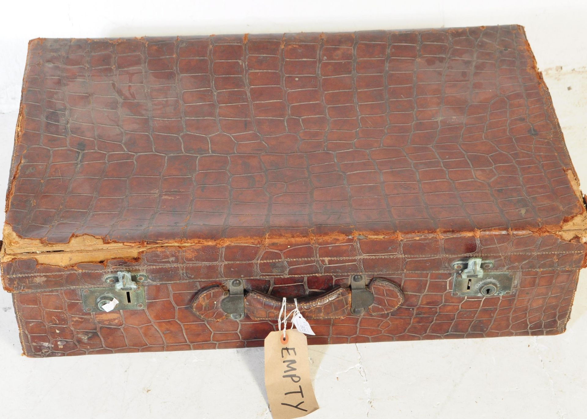 EDWARDIAN 1900S CANVAS DOMED CHEST & TWO SUITCASES - Image 10 of 12