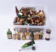 LARGE COLLECTION OF VINTAGE SCOTCH MINIATURE WHISKY BOTTLES