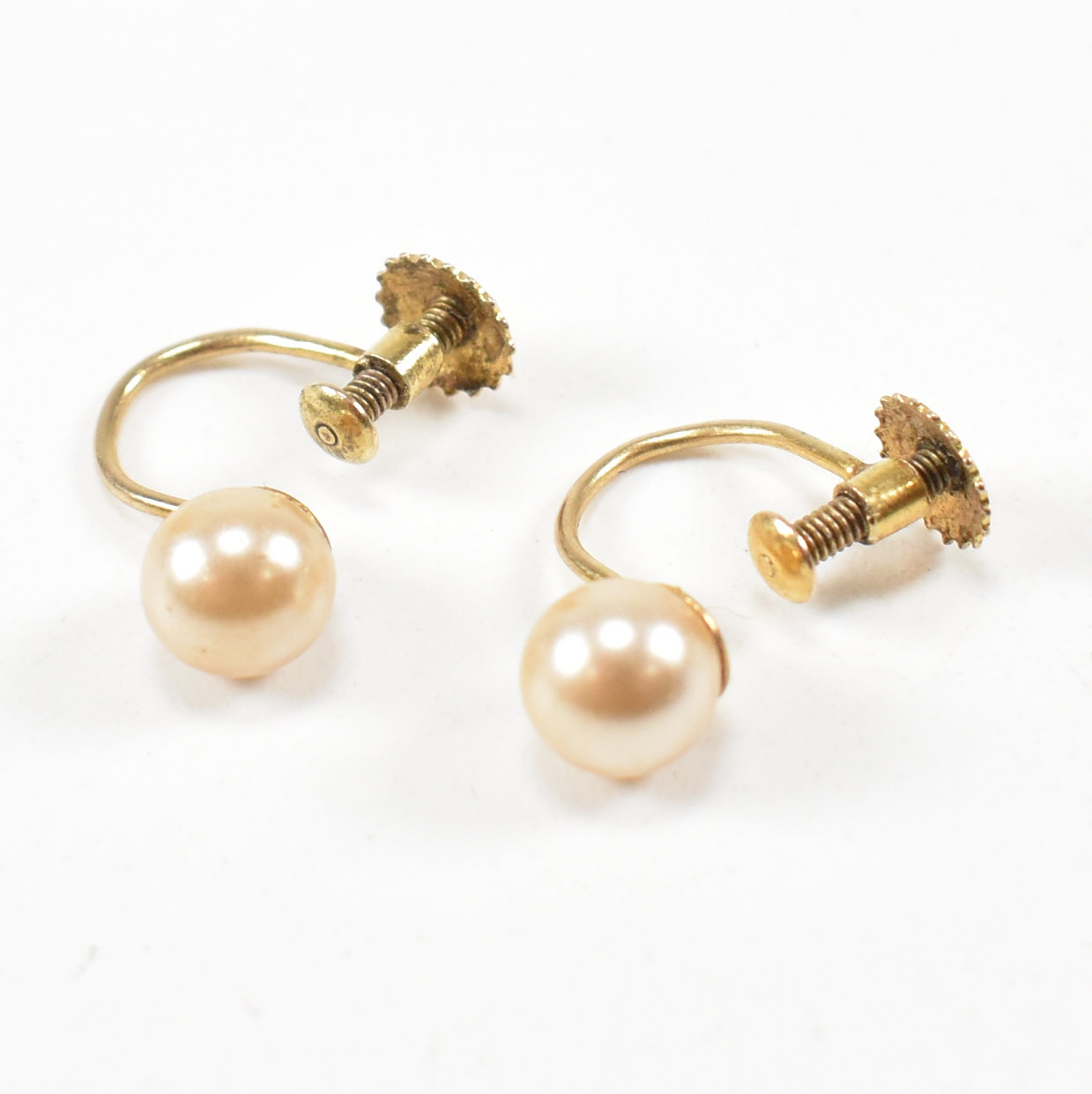 VINTAGE HALLMARKED 9CT GOLD SCREW BACK EARRINGS & RING - Image 2 of 10