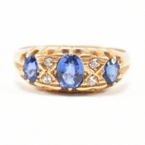 HALLMARKED 18CT GOLD SAPPHIRES & DIAMOND RING CIRCA 1919