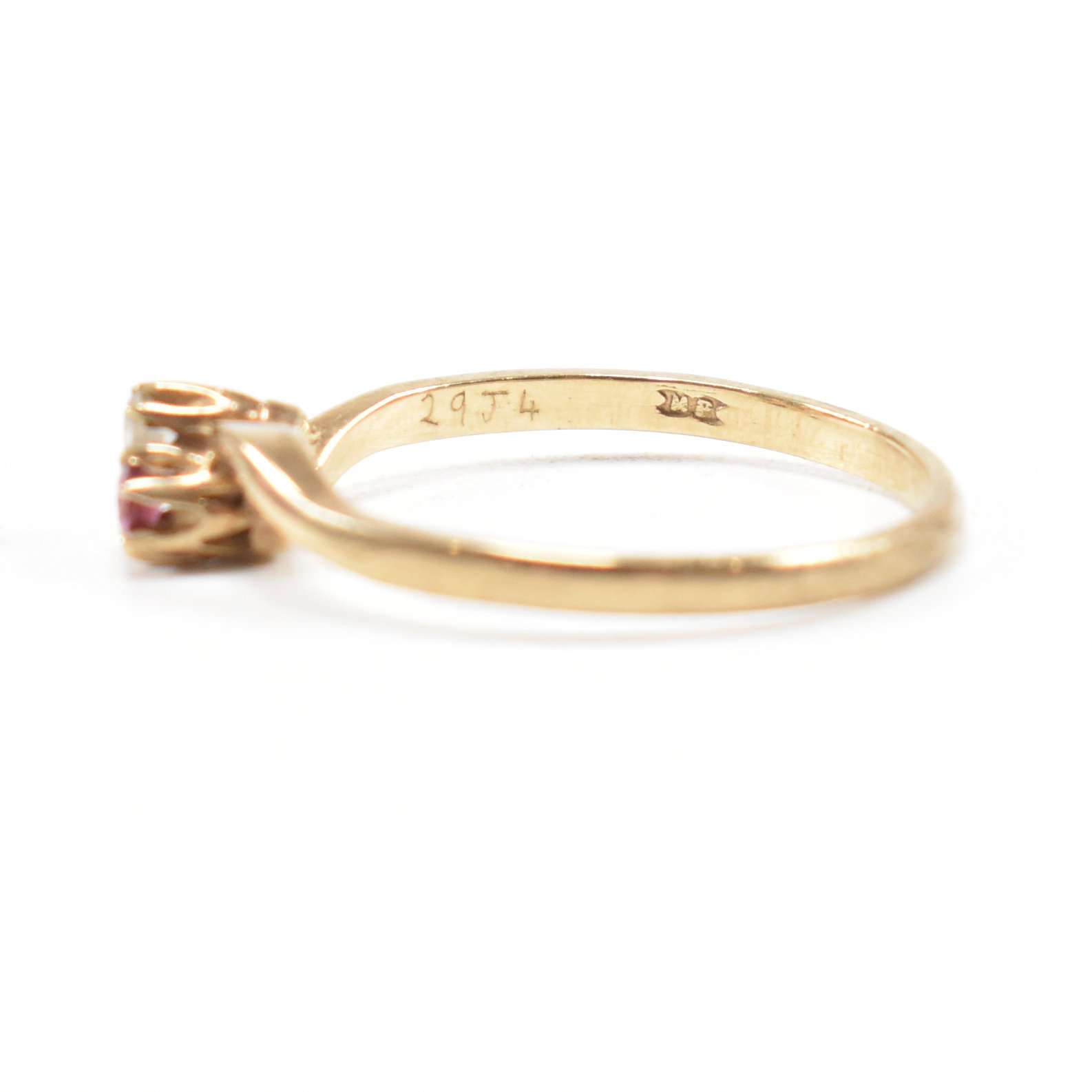 VINTAGE HALLMARKED 9CT GOLD DIAMOND & RUBY CROSSOVER RING - Image 6 of 11