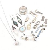 COLLECTION OF 925 SILVER & WHITE METAL JEWELLERY
