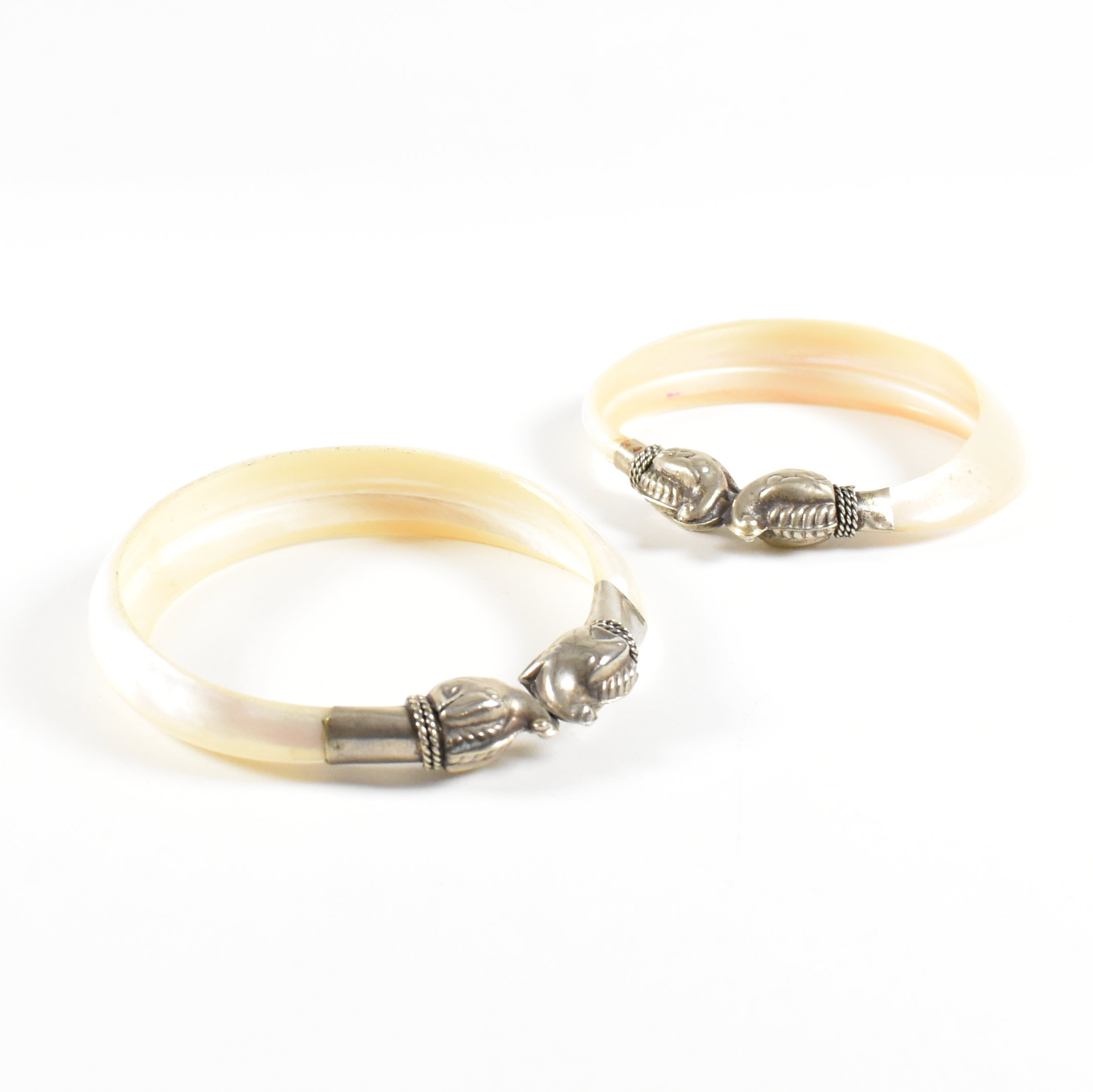 PAIR OF MOTHER OF PEARL BANGLES - Image 5 of 9
