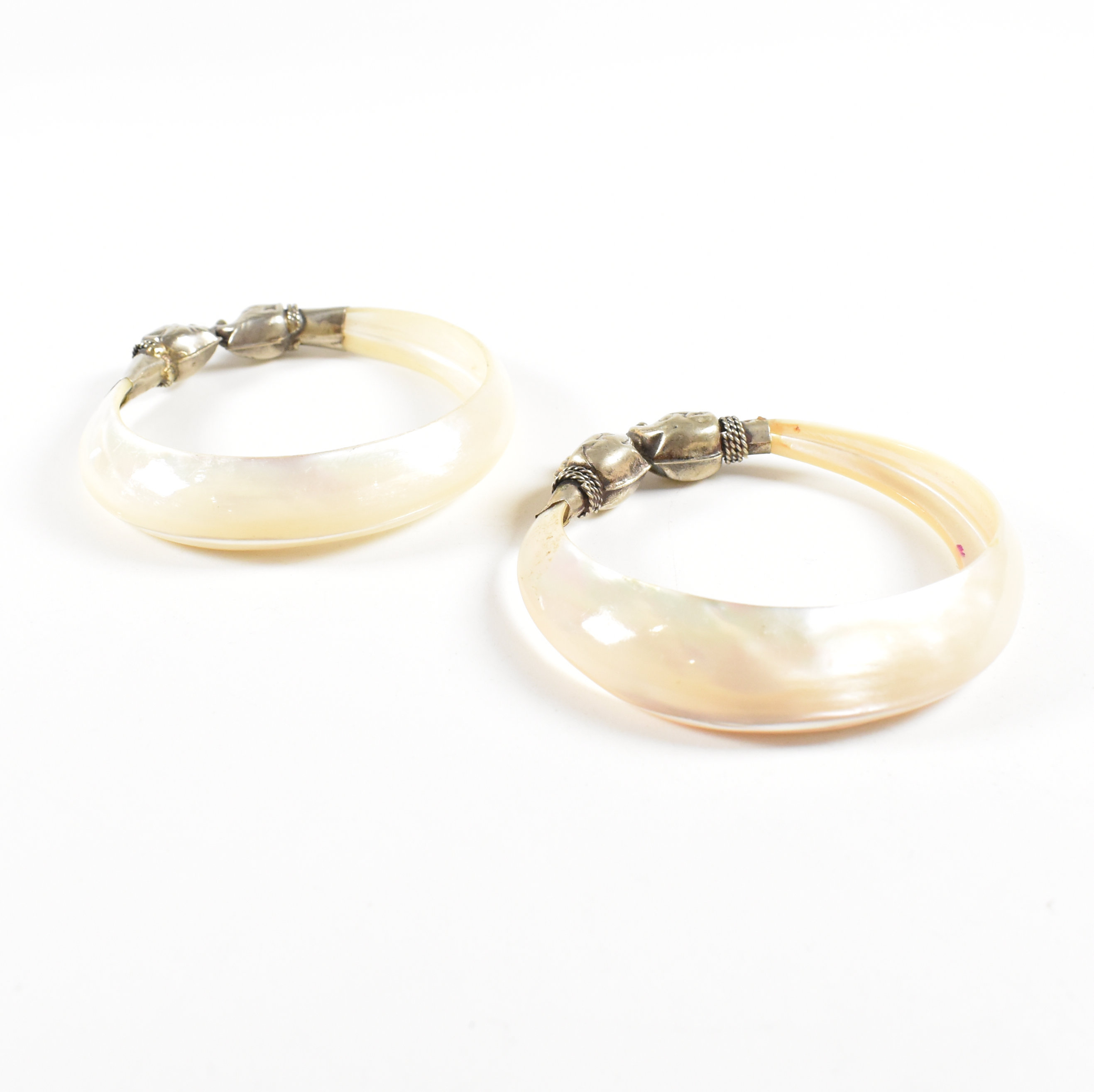 PAIR OF MOTHER OF PEARL BANGLES - Image 3 of 9