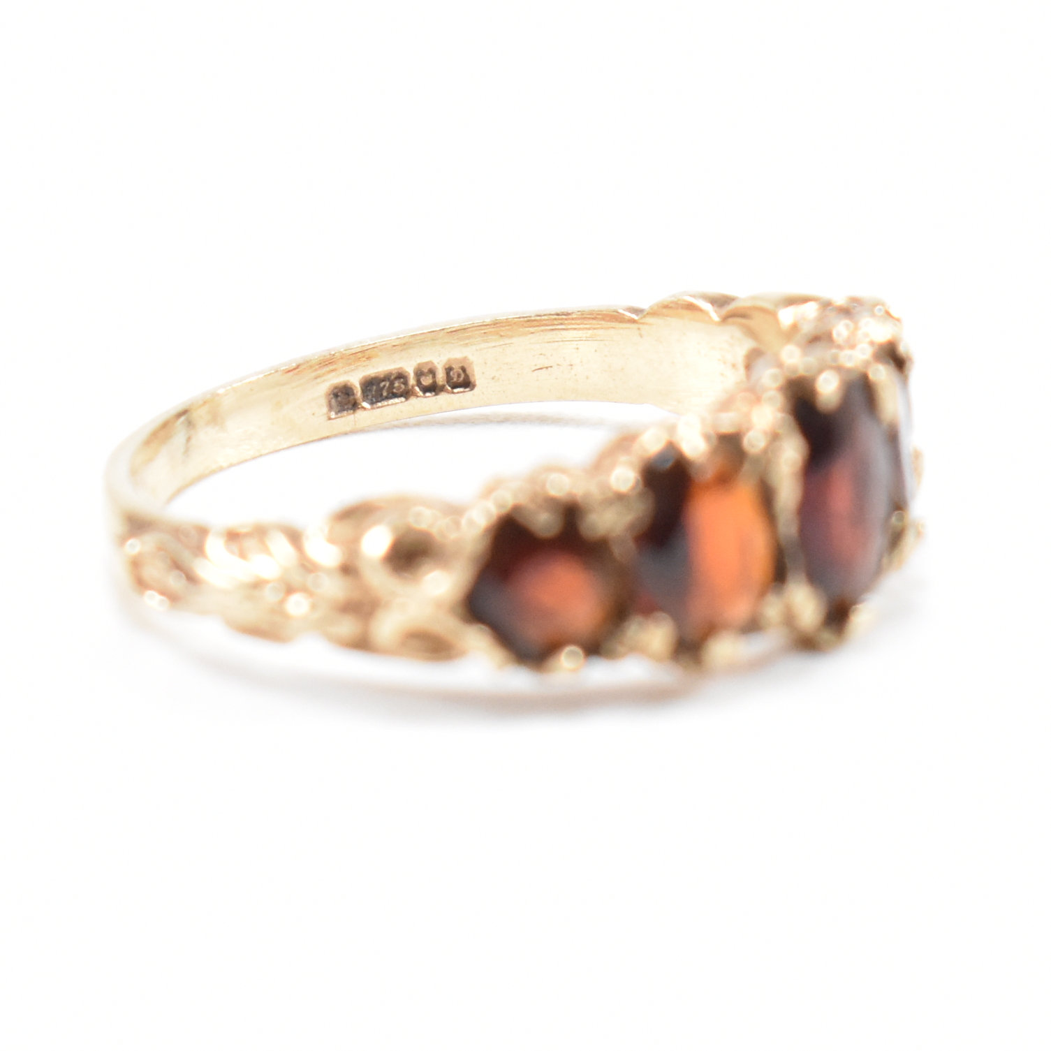 VINTAGE HALLMARKED 9CT GOLD & GARNET FIVE STONE RING - Image 8 of 10