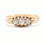 ANTIQUE 18CT GOLD & DIAMOND THREE STONE RING