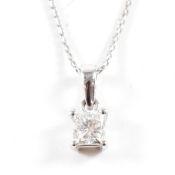 14CT WHITE GOLD & DIAMOND SOLITAIRE PENDANT NECKLACE