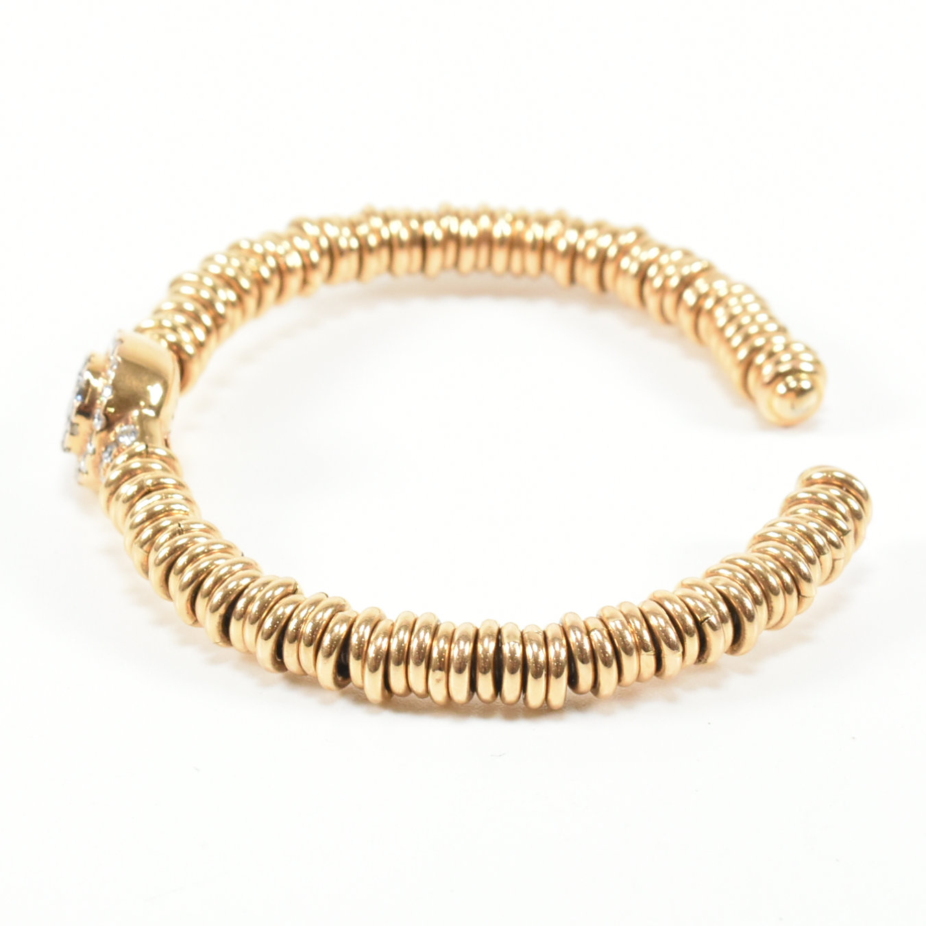 18CT GOLD & DIAMOND CLUSTER BANGLE BRACELET - Image 3 of 9