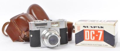 VINTAGE VITO BL CAMERA BY VOIGTLANDER & FLASH BY SUN PAK