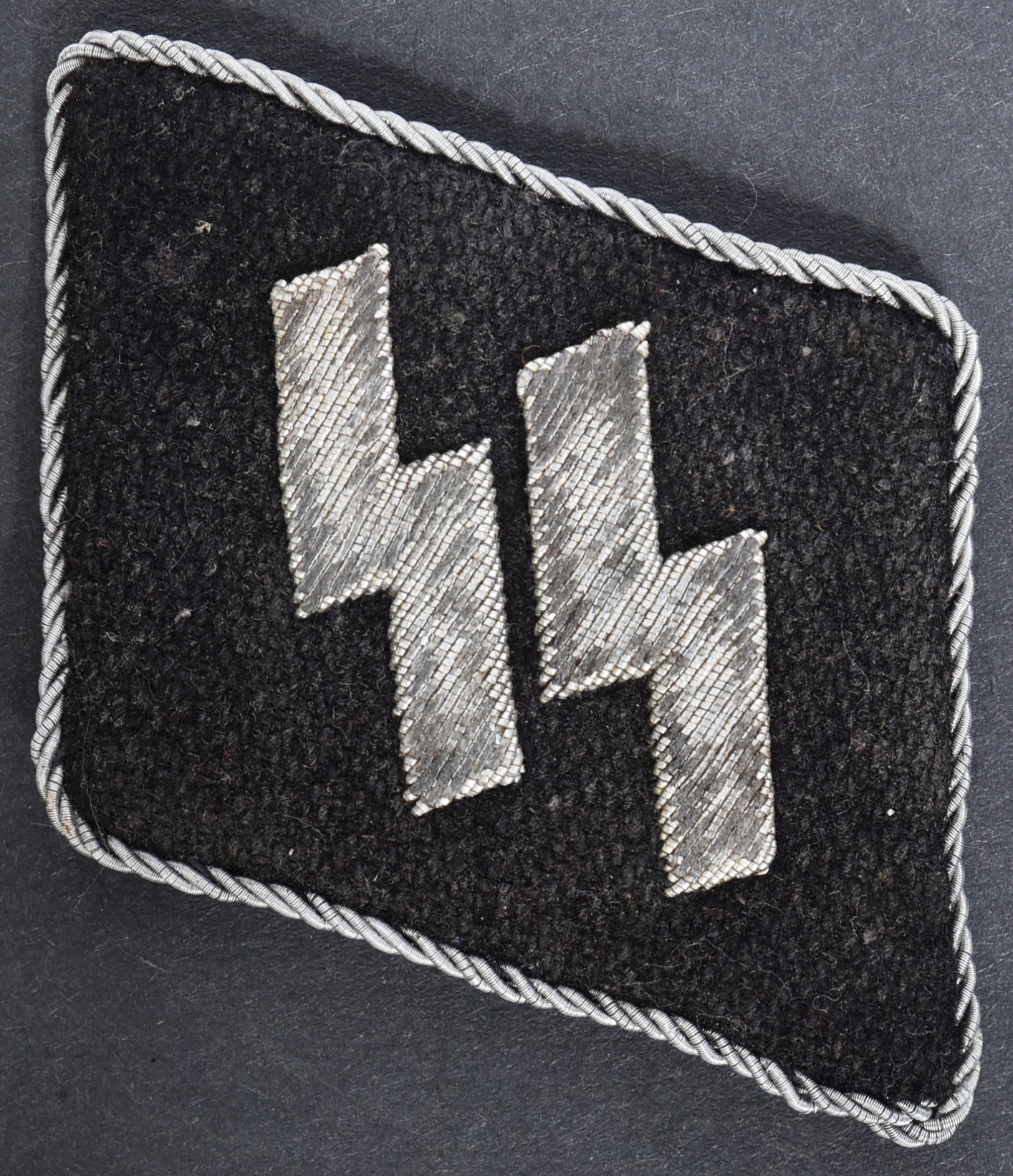 SECOND WORLD WAR GERMAN SS OFFICERS COLLAR RANK BADGES - Image 2 of 4