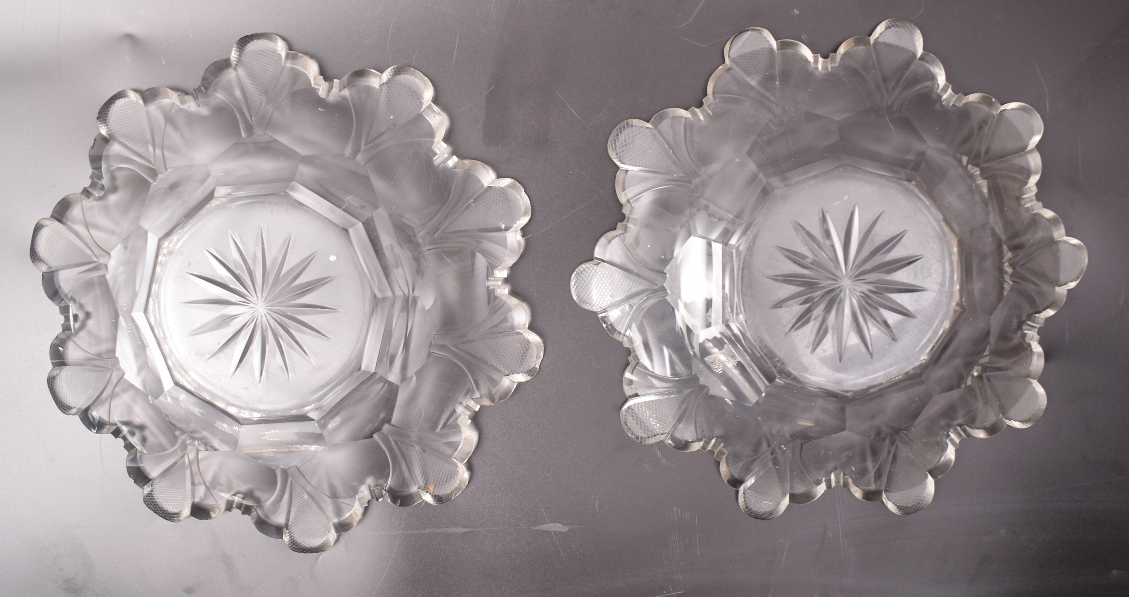 PAIR OF EARLY 19TH CENTURY IRISH CUT GLASS DISHES - Image 3 of 4