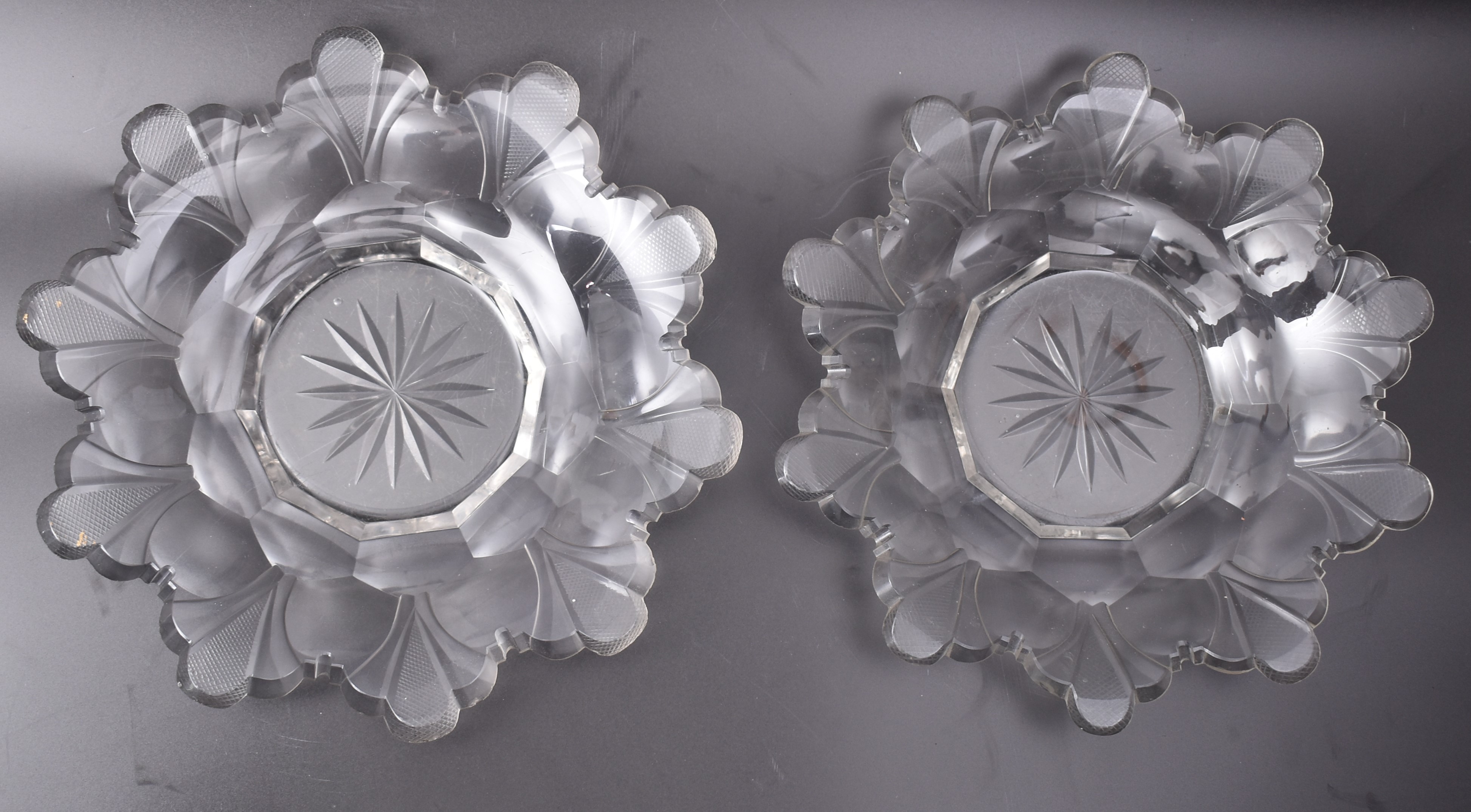 PAIR OF EARLY 19TH CENTURY IRISH CUT GLASS DISHES