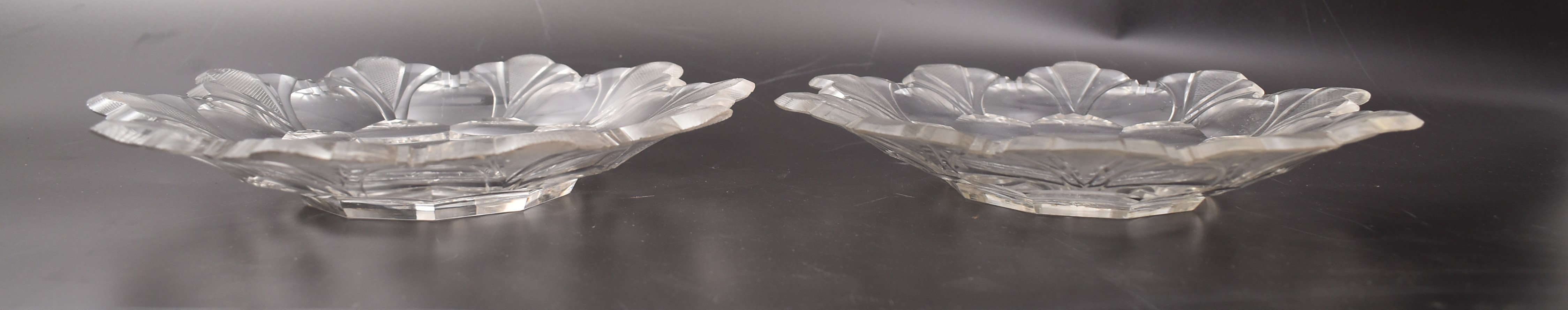 PAIR OF EARLY 19TH CENTURY IRISH CUT GLASS DISHES - Image 2 of 4