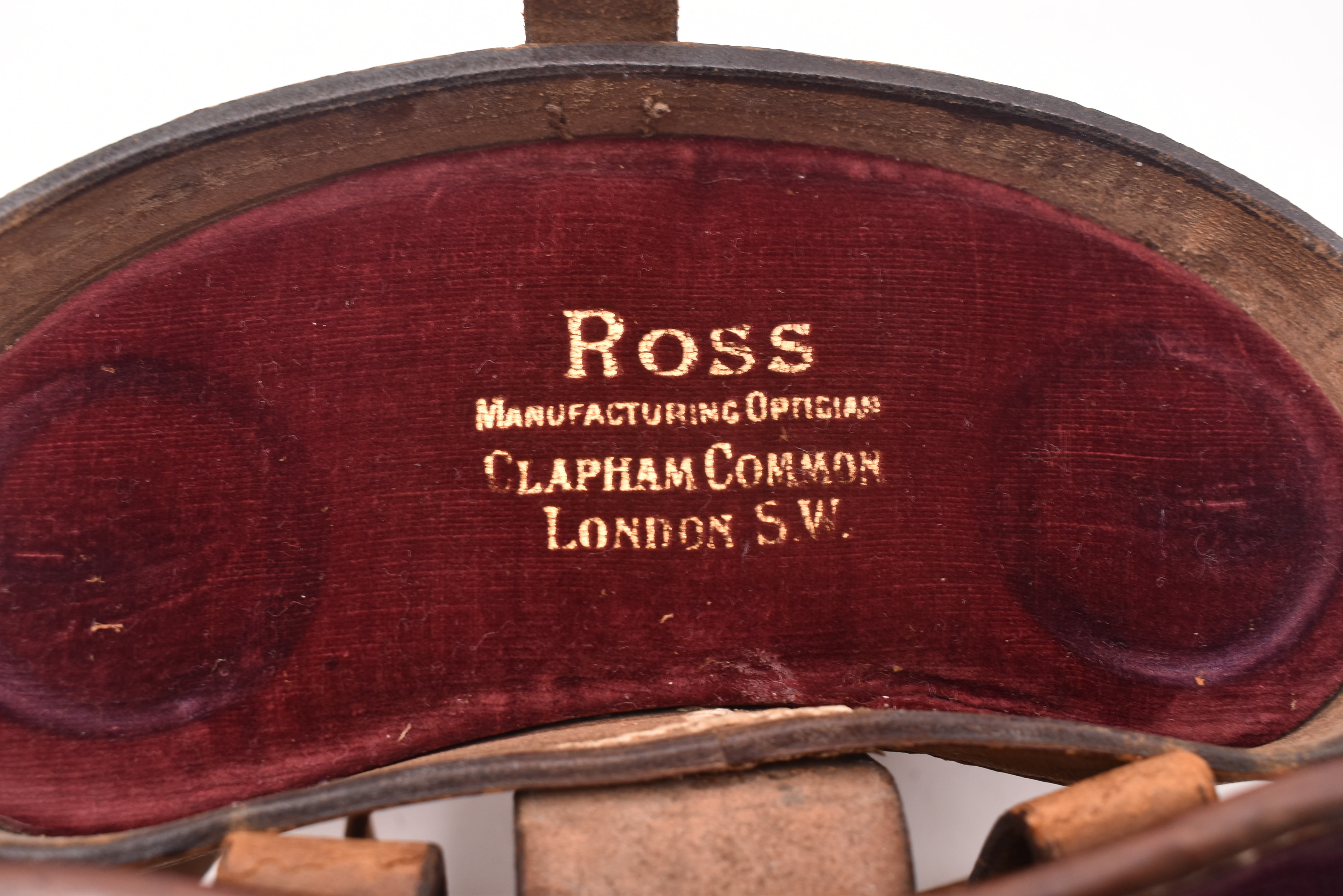 ROSS OF LONDON - PAIR OF EARLY 20TH CENTURY BINOCULARS - Image 2 of 7