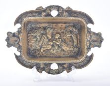 EARLY 20TH CENTURY SMALL BRONZE TRINKET DISH WITH SCENE