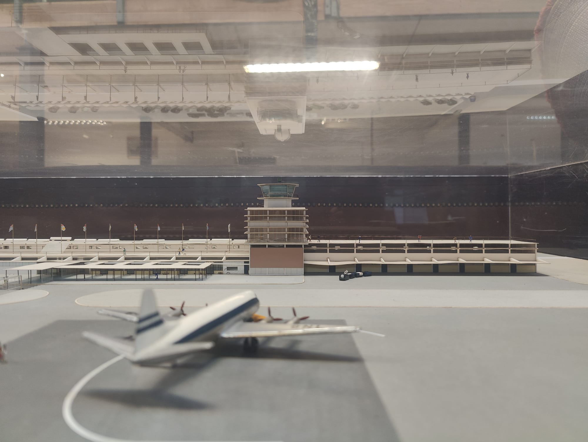 NORMAN & DAWBURN ARCHITECT'S MODEL OF PALISADOES AIRPORT - Image 8 of 9
